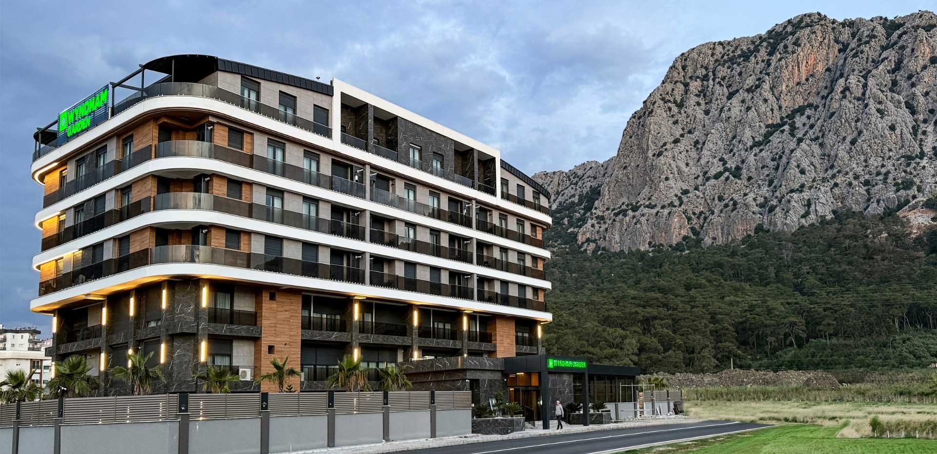 Außenansicht des Wyndham Garden Antalya Konyaaltı
